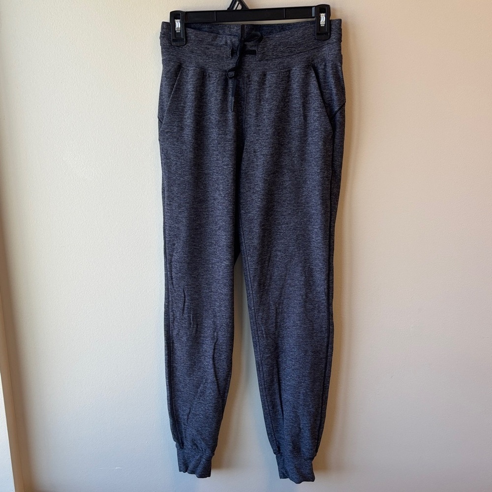 Lululemon Athletica Heathered Gray Joggers